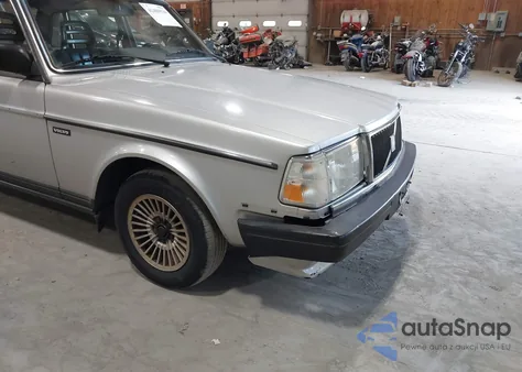 1988 Volvo 244 Dl/Gl from USA, damaged, VIN YV1AX8843J1327701